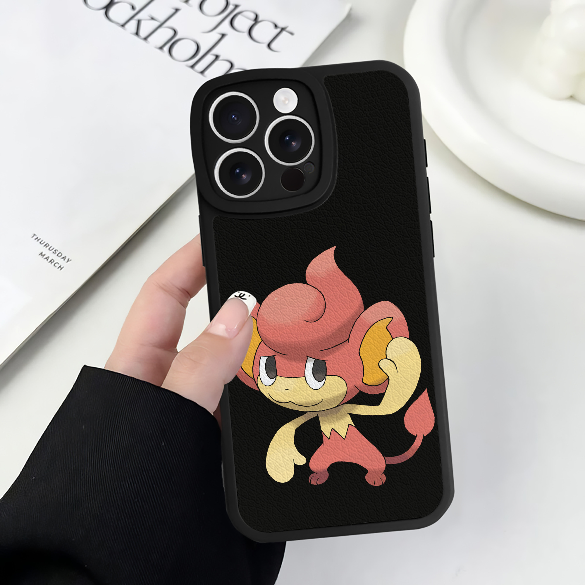 （画像用） ポケットモンスター Pokémon 【iPhone 16シリーズ対応】シリコンスマホケース（レザー調） 材質：シリコン